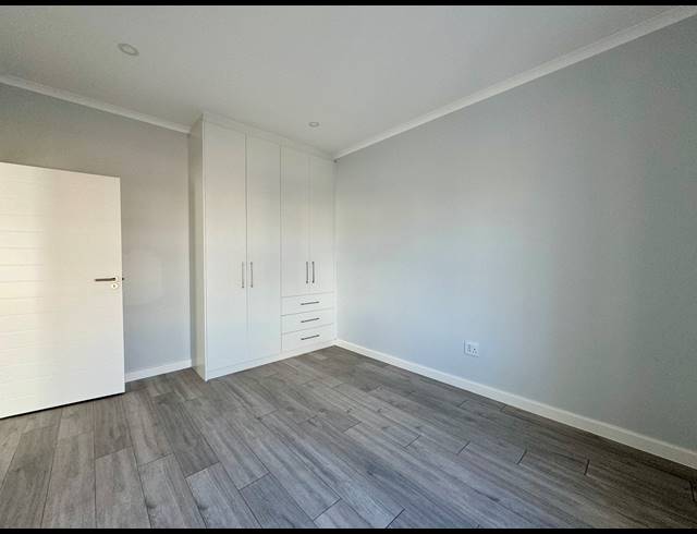 4 BEDROOM HOUSE FOR SALE IN SANDOWN